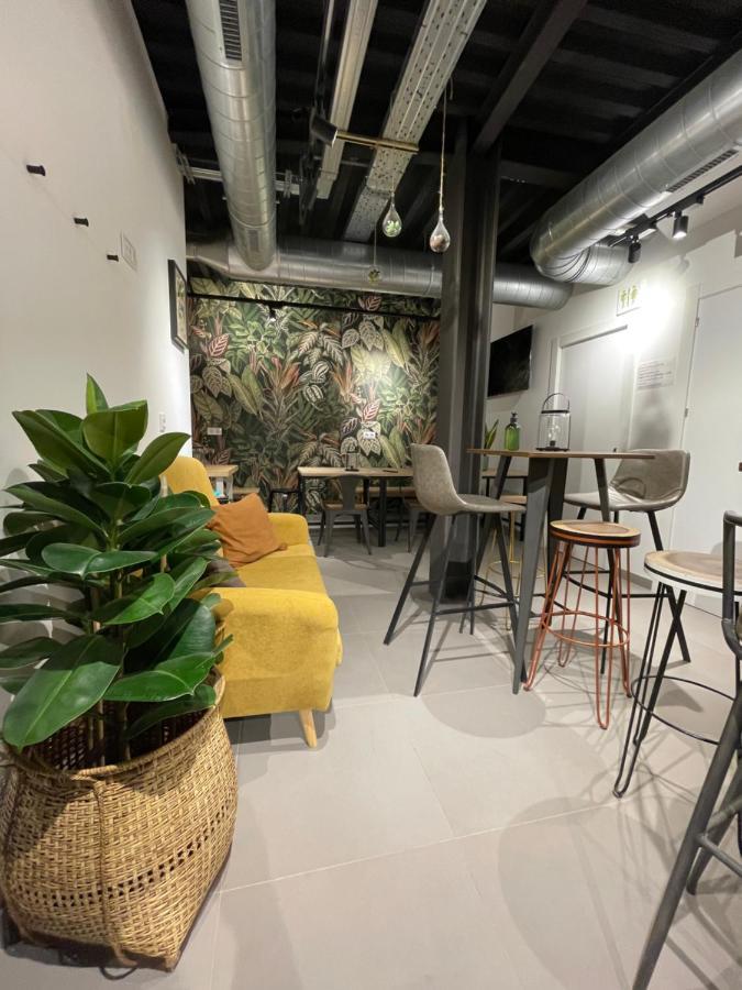Vtz The Botanic Hostel Сарагоса Екстериор снимка