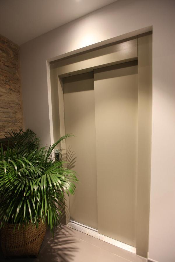 Vtz The Botanic Hostel Сарагоса Екстериор снимка