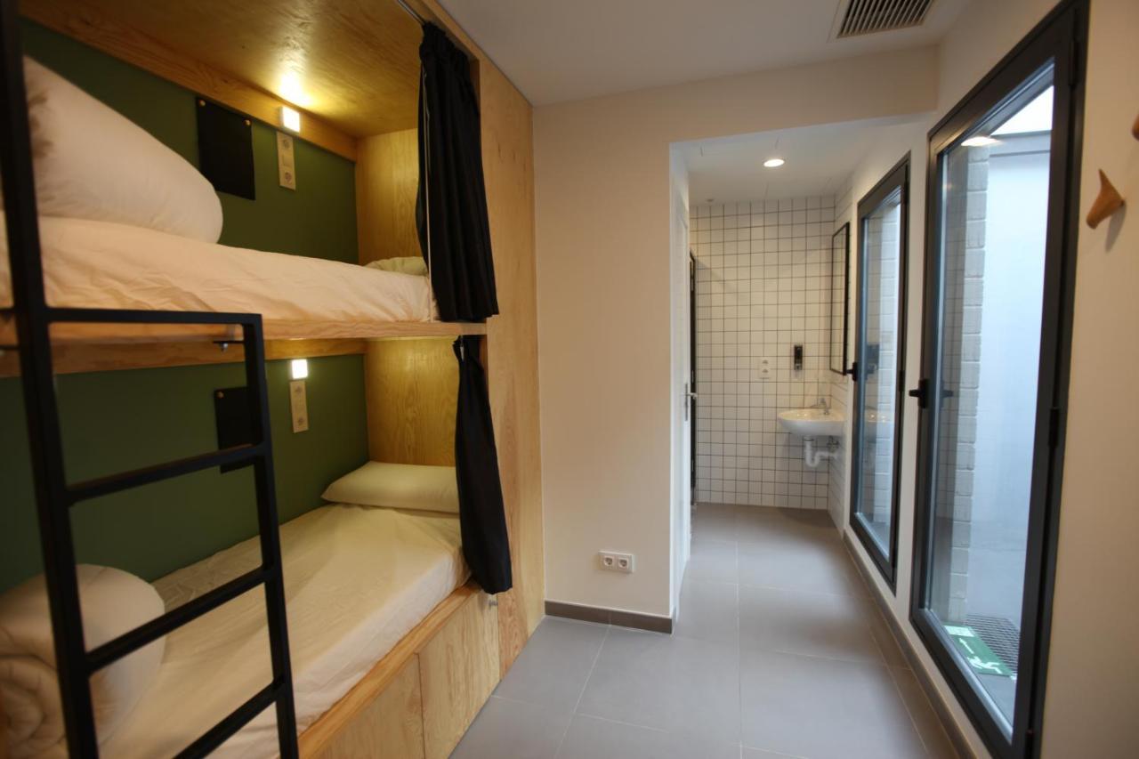Vtz The Botanic Hostel Сарагоса Екстериор снимка