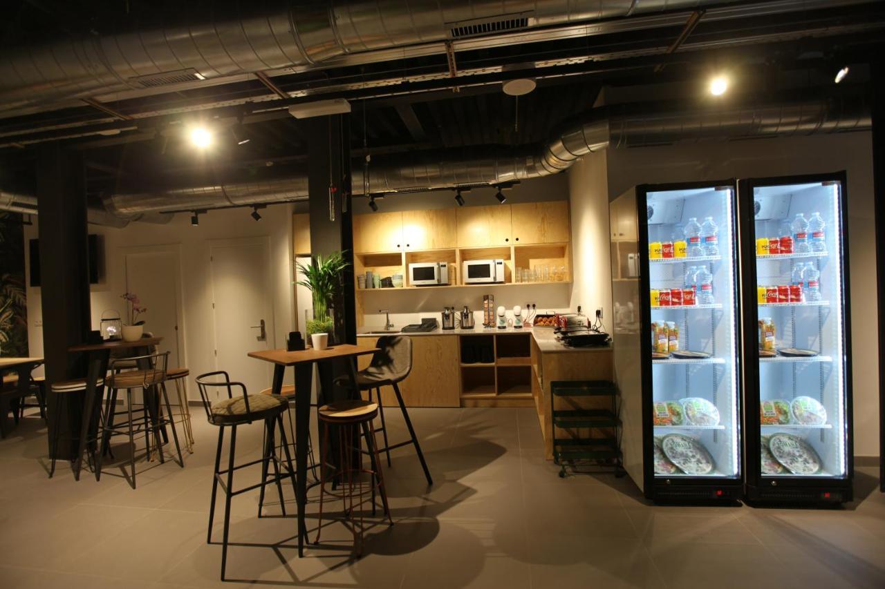 Vtz The Botanic Hostel Сарагоса Екстериор снимка