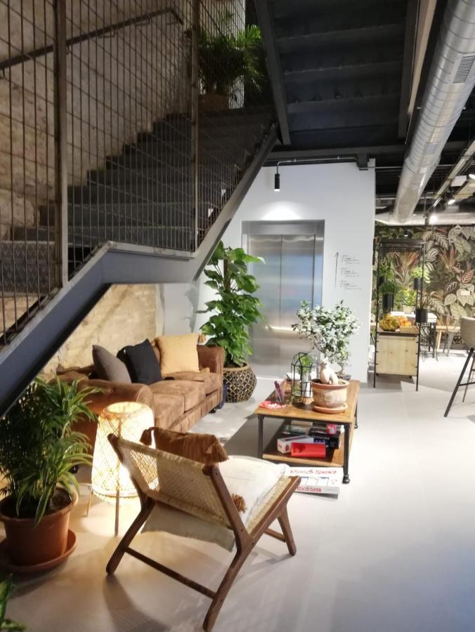Vtz The Botanic Hostel Сарагоса Екстериор снимка